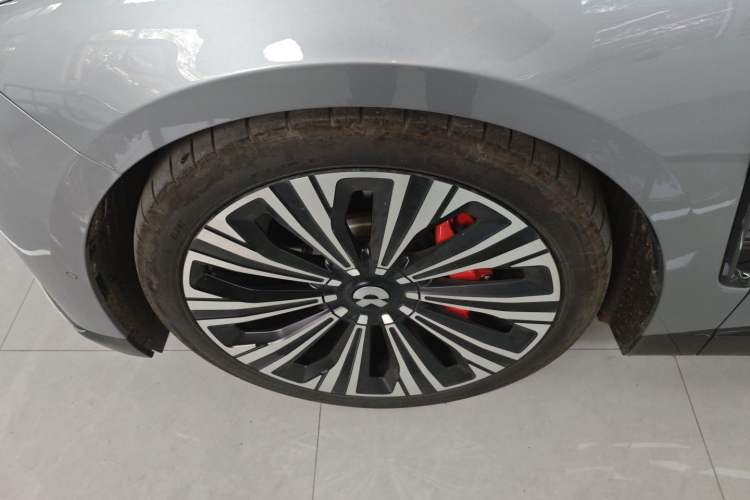 Used Nio ET9 2025 100kWh Signature Edition Left Front Wheel Hub