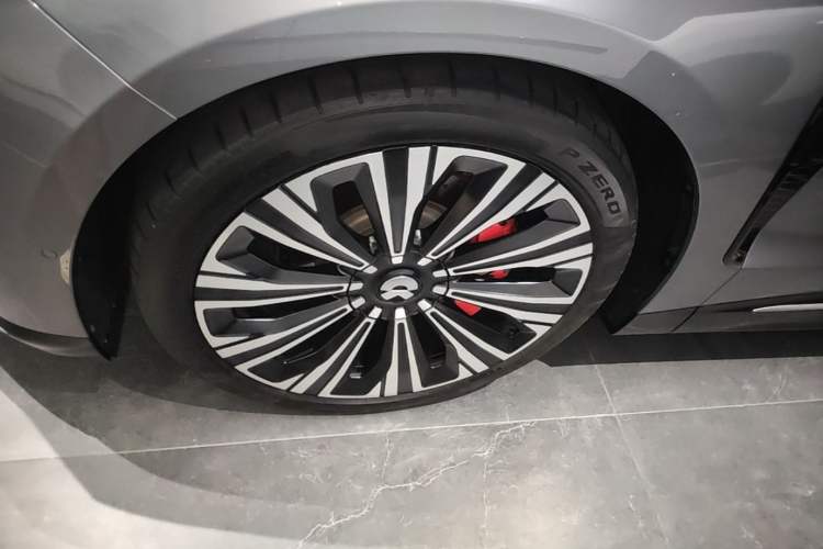 Used Nio ET9 2025 100kWh Signature Edition Left Front Wheel Hub