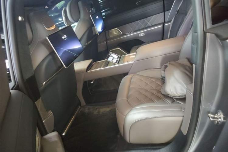 Used Nio ET9 2025 100kWh Signature Edition Left Rear Seat