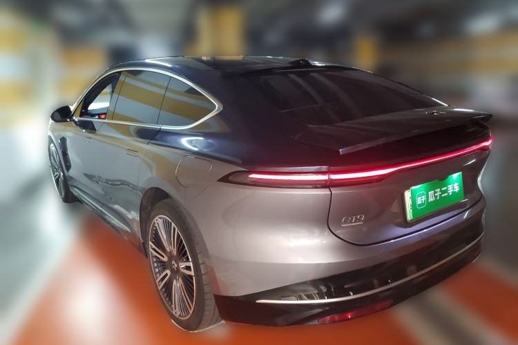 Used Nio ET9 2025 100kWh First-Edition Limited Edition Rear Left 45 Deg