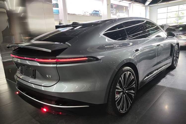 Used Nio ET9 2025 100kWh Signature Edition Rear Right 45 Deg