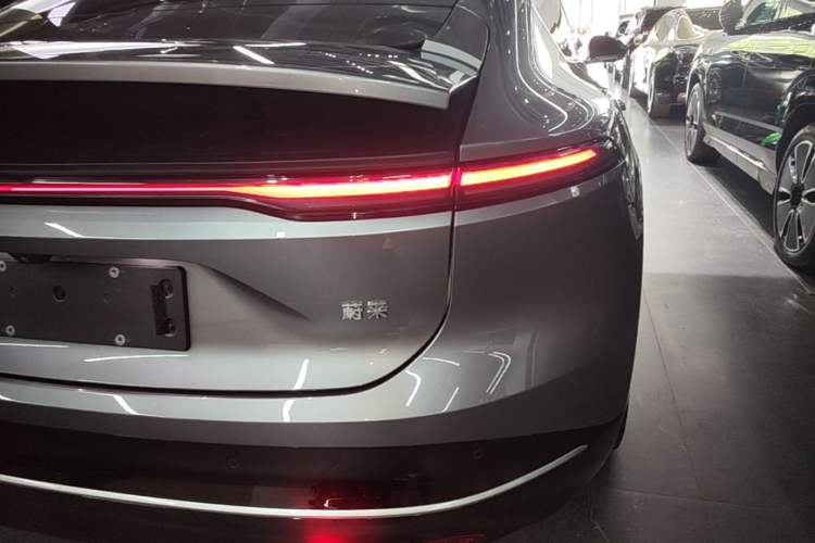 Used Nio ET9 2025 100kWh Signature Edition Right Rear Taillight