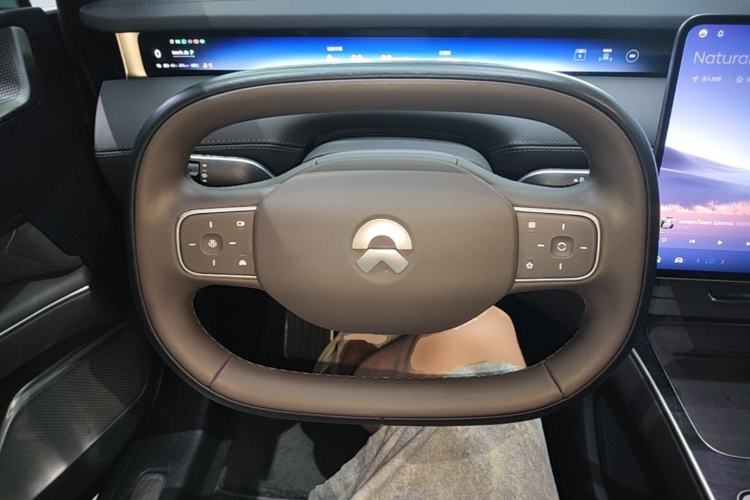 Used Nio ET9 2025 100kWh Signature Edition Steering Wheel