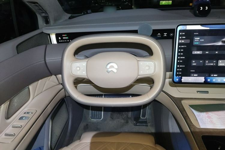 Used Nio ET9 2025 100kWh Signature Edition Steering Wheel
