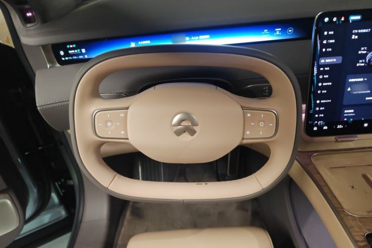Used Nio ET9 2025 100kWh Signature Edition Steering Wheel