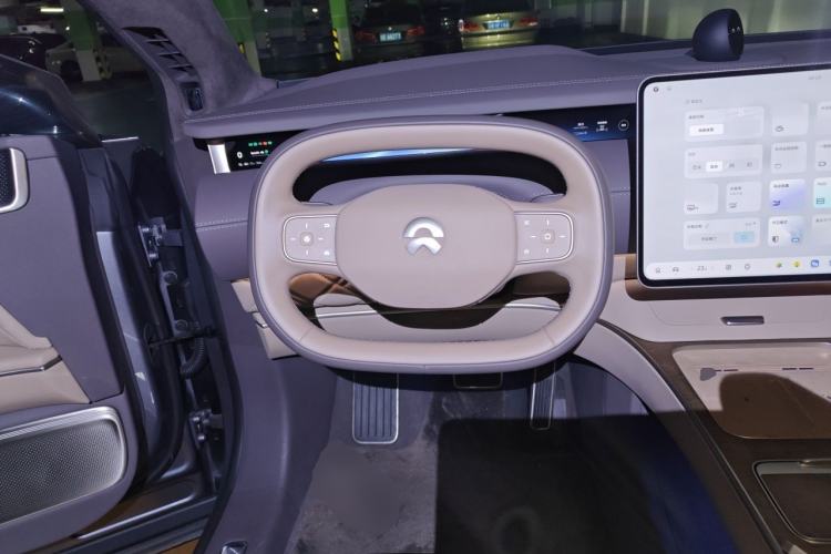 Used Nio ET9 2025 100kWh Signature Edition Steering Wheel