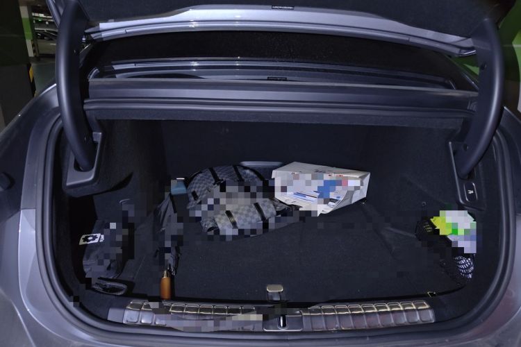 Used Nio ET9 2025 100kWh Signature Edition Trunk