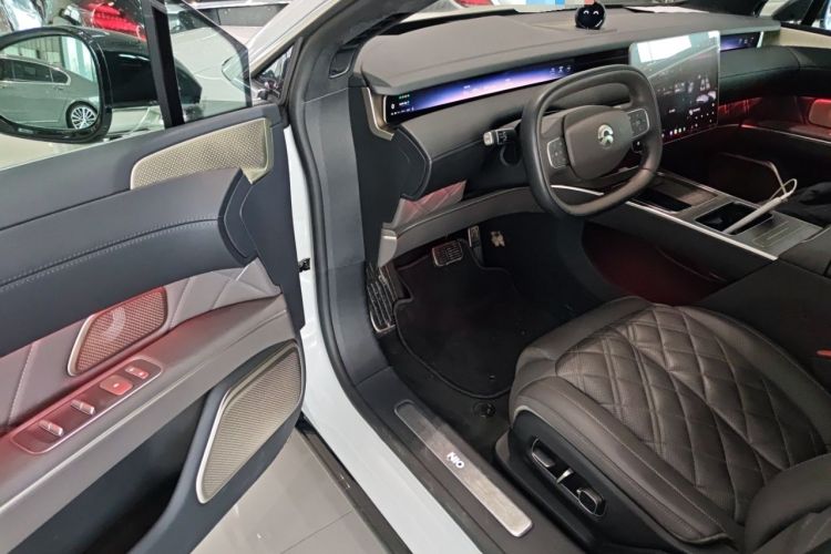 Used Nio ET9 2025 100 kWh Driver Seat