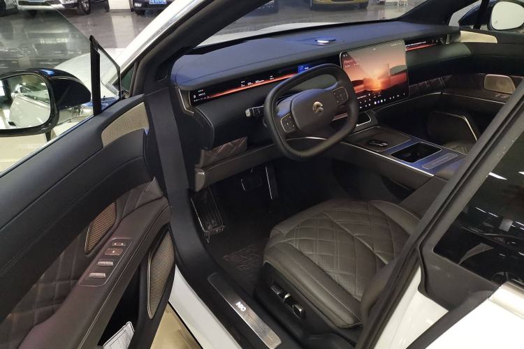 Used Nio ET9 2025 100 kWh Driver Seat