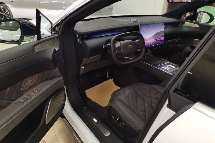 Used Nio ET9 2025 100 kWh Driver Seat