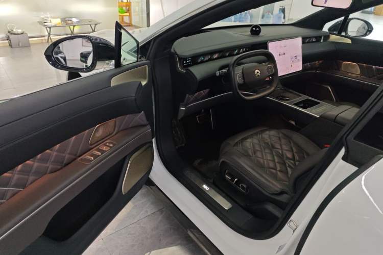Used Nio ET9 2025 100 kWh Driver Seat