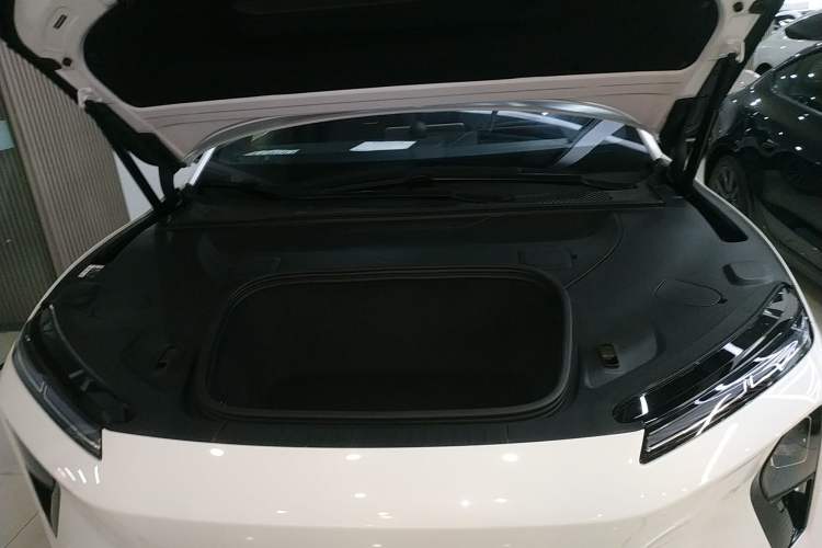 Used Nio ET9 2025 100 kWh Engine Bay