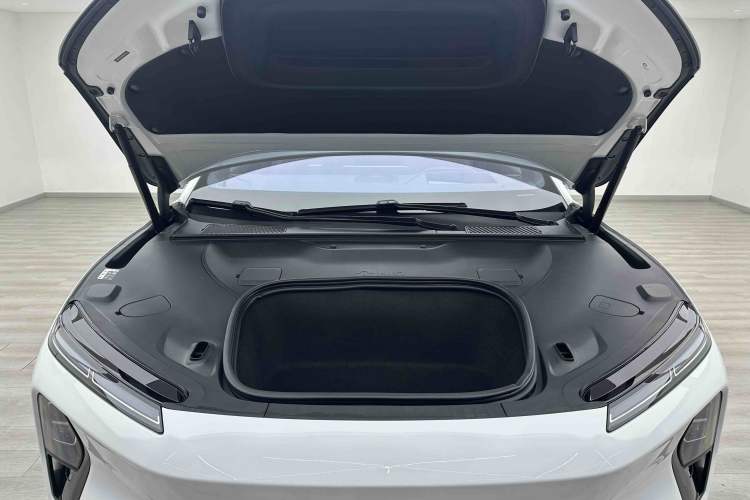 Used Nio ET9 2025 100 kWh Engine Bay