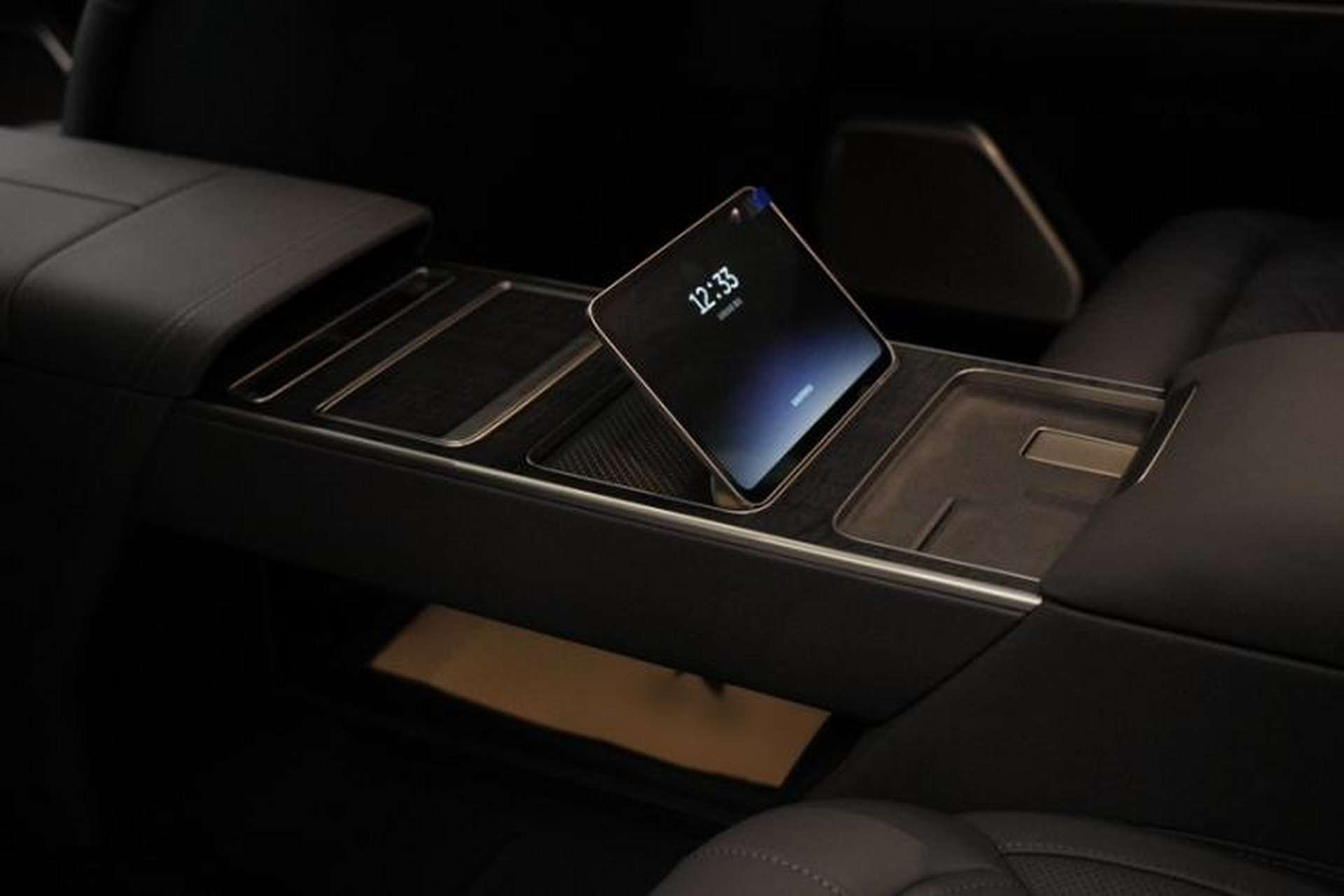 Used Nio ET9 2025 100 kWh Exterior 1