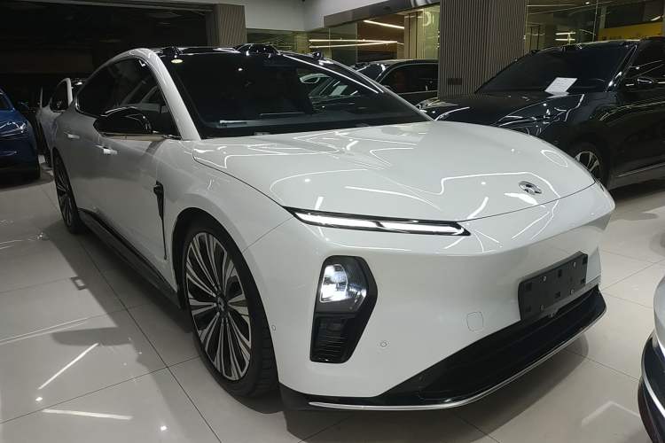 Used Nio ET9 2025 100 kWh Exterior 2