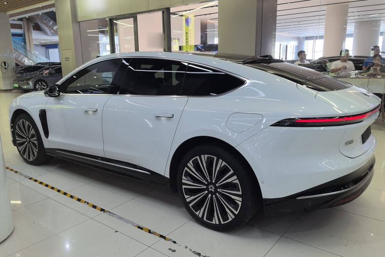 Used Nio ET9 2025 100 kWh Exterior 3
