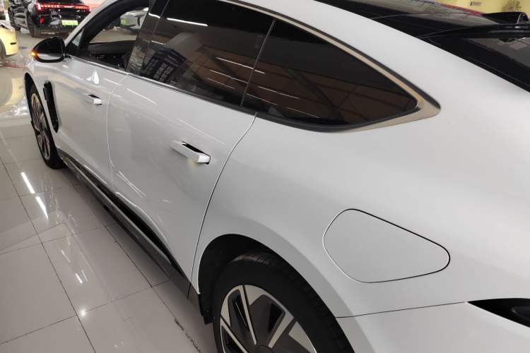 Used Nio ET9 2025 100 kWh Exterior 3