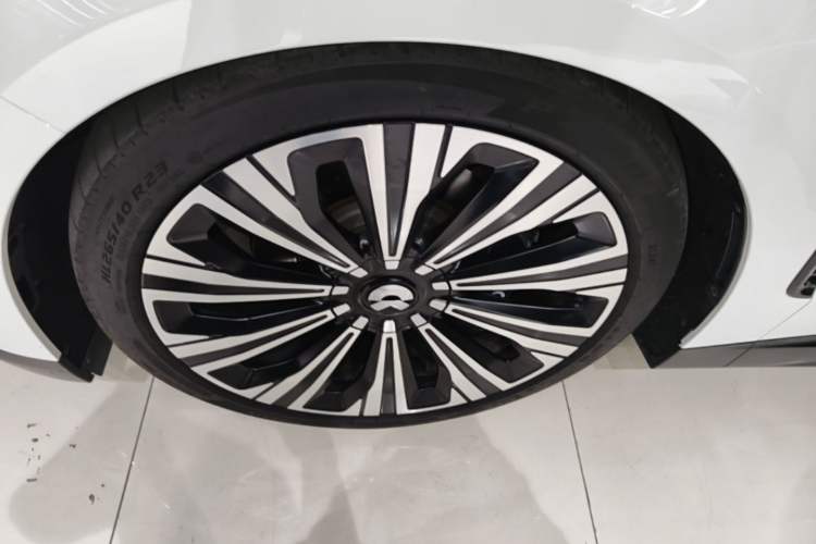 Used Nio ET9 2025 100kWh Signature Edition Exterior 4