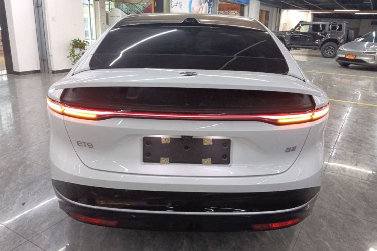Used Nio ET9 2025 100 kWh Exterior 4