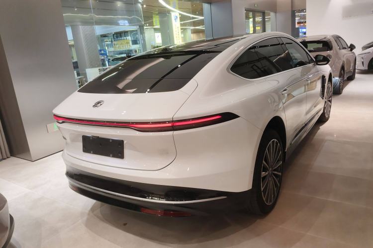 Used Nio ET9 2025 100 kWh Exterior 5