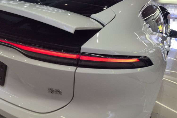 Used Nio ET9 2025 100 kWh Exterior 6