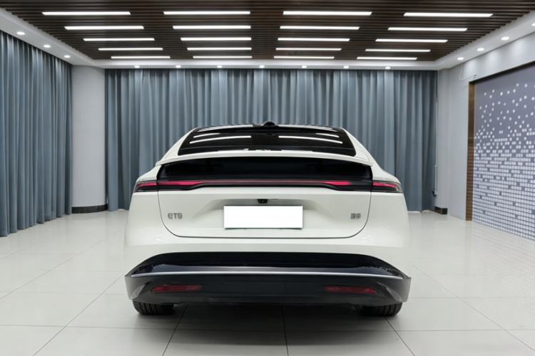 Used Nio ET9 2025 100 kWh Exterior 6