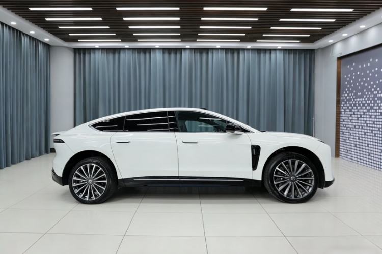 Used Nio ET9 2025 100 kWh Exterior 7