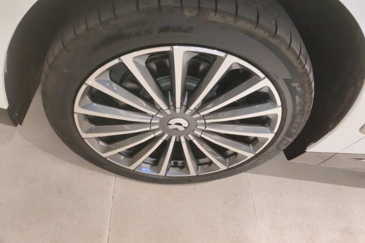 Used Nio ET9 2025 100 kWh Exterior 7