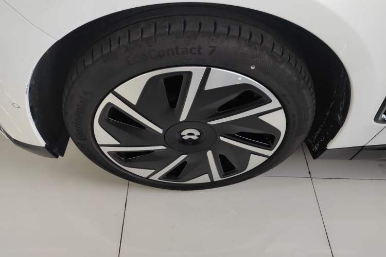 Used Nio ET9 2025 100 kWh Exterior 7