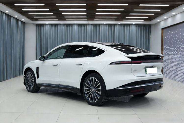 Used Nio ET9 2025 100 kWh Exterior 8