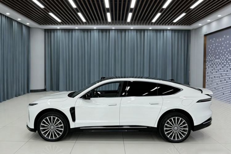 Used Nio ET9 2025 100 kWh Exterior 9