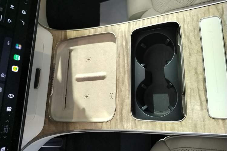 Used Nio ET9 2025 100kWh First-Edition Limited Edition Interior 1