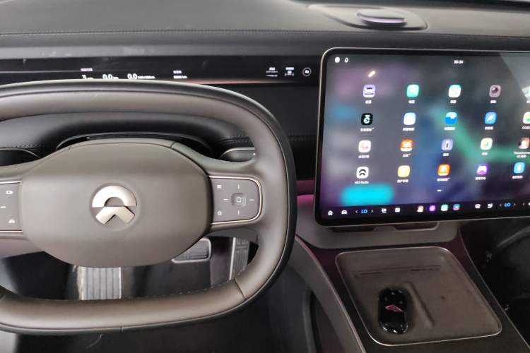 Used Nio ET9 2025 100 kWh Interior 2