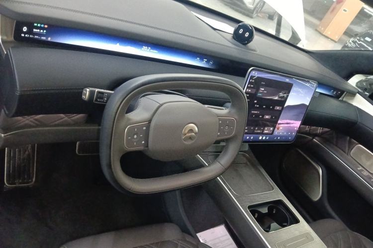 Used Nio ET9 2025 100 kWh Interior 2