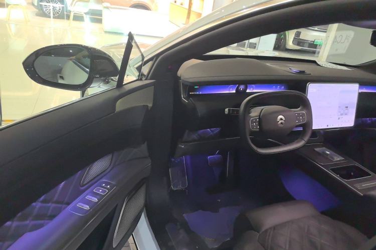 Used Nio ET9 2025 100 kWh Interior 3