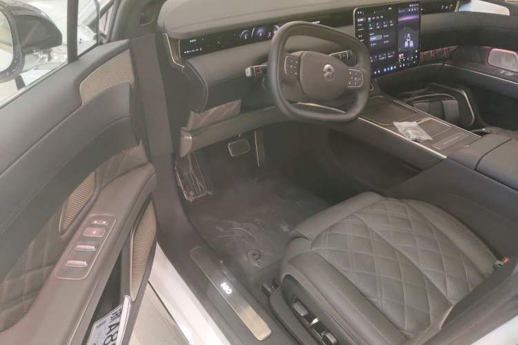 Used Nio ET9 2025 100 kWh Interior 3