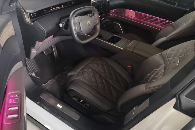 Used Nio ET9 2025 100 kWh Interior 3