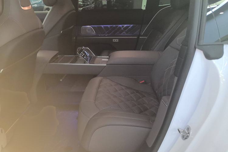 Used Nio ET9 2025 100 kWh Interior 4