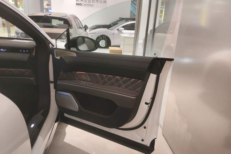 Used Nio ET9 2025 100 kWh Interior 5
