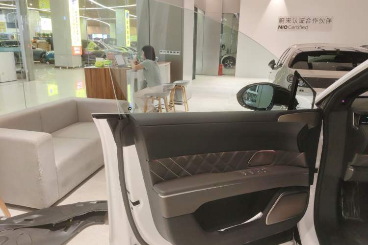 Used Nio ET9 2025 100 kWh Interior 7