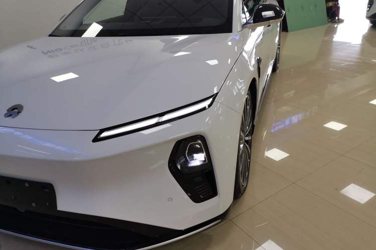 Used Nio ET9 2025 100 kWh Left Front Headlight