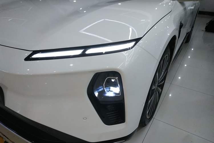 Used Nio ET9 2025 100 kWh Left Front Headlight