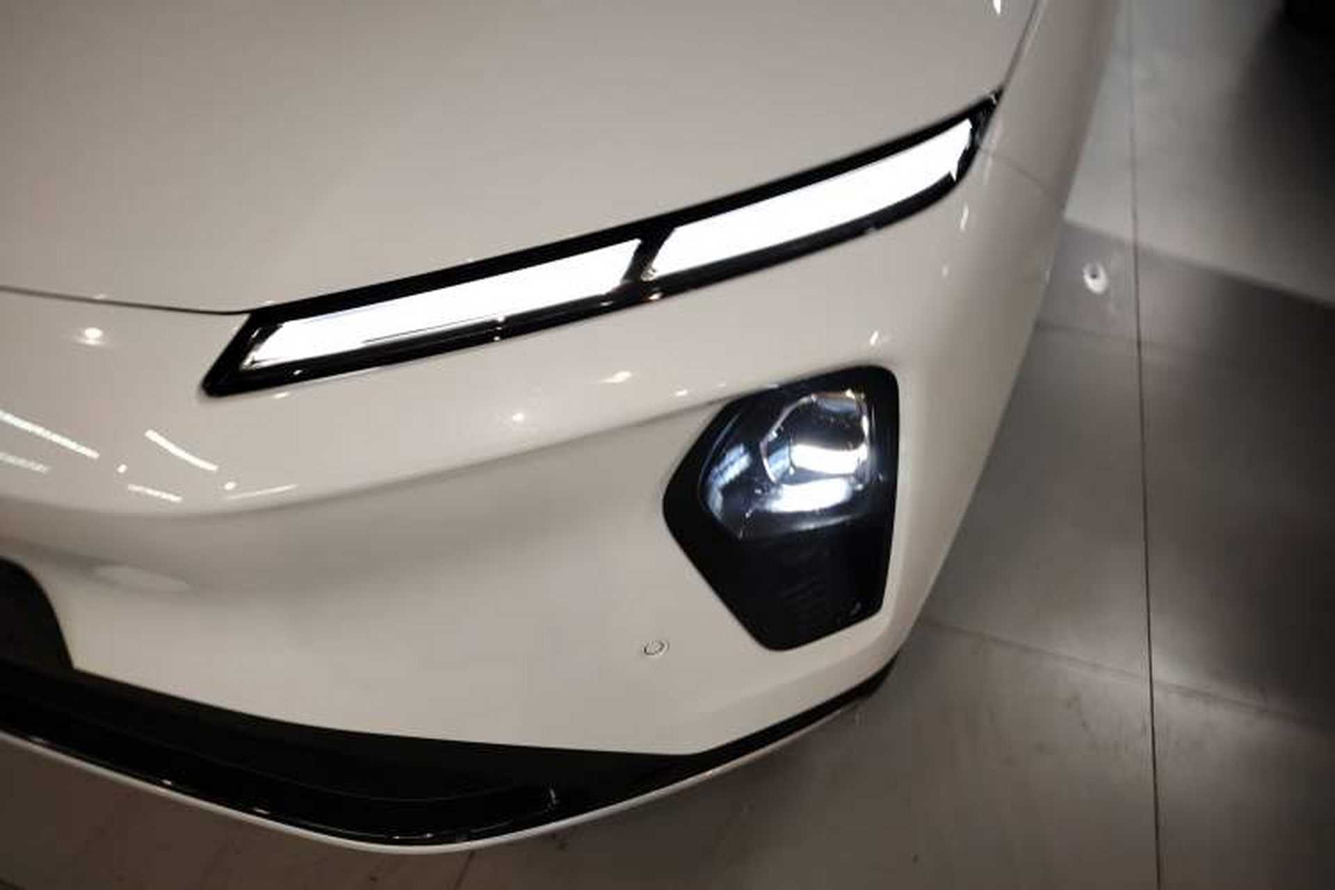 Used Nio ET9 2025 100 kWh Left Front Headlight