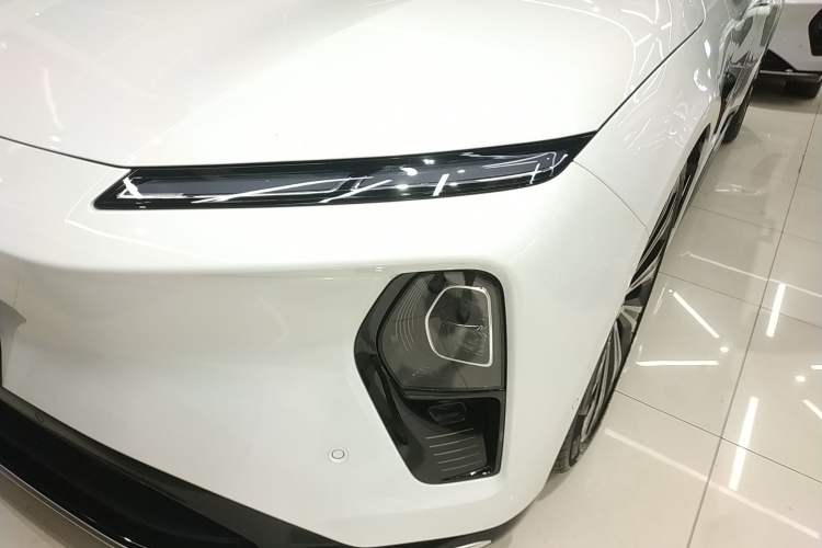 Used Nio ET9 2025 100 kWh Left Front Headlight