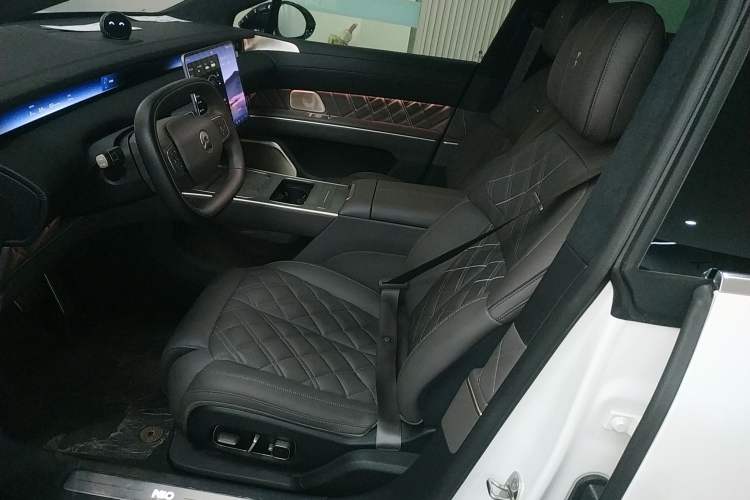 Used Nio ET9 2025 100 kWh Left Front Seat