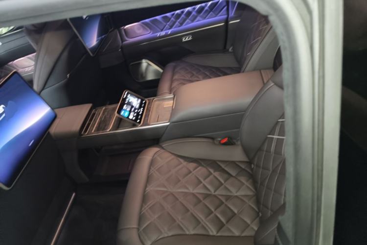 Used Nio ET9 2025 100kWh Signature Edition Left Rear Seat