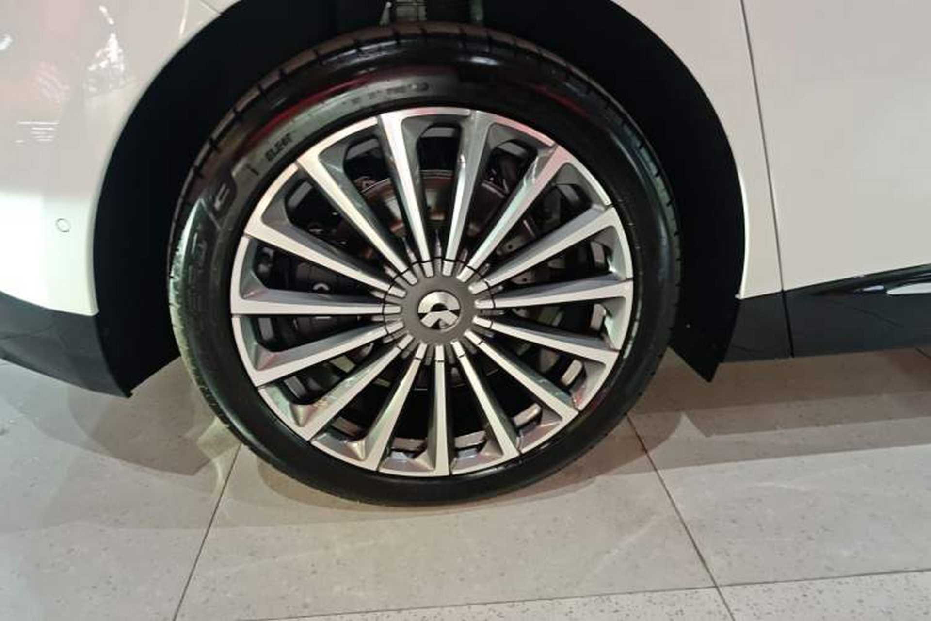 Used Nio ET9 2025 100 kWh Right Rear Wheel Hub
