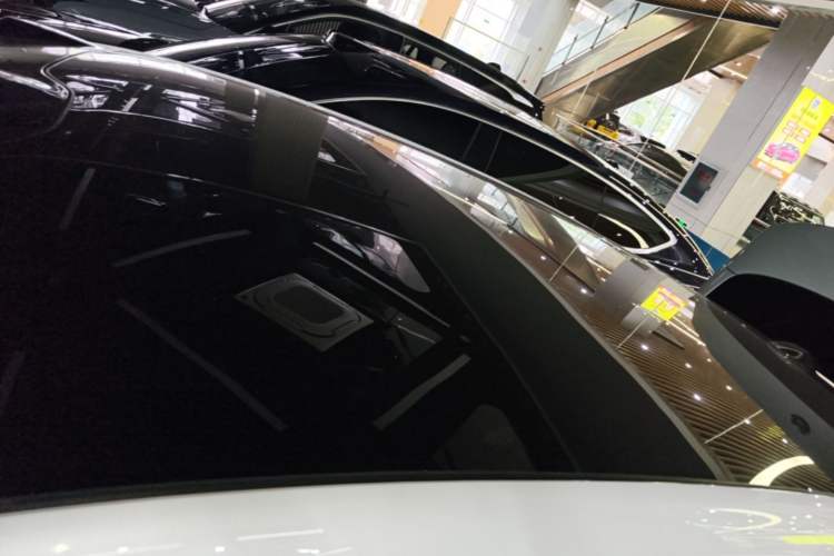 Used Nio ET9 2025 100kWh Signature Edition Roof