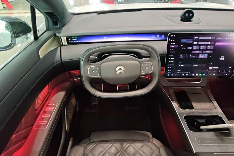 Used Nio ET9 2025 100 kWh Steering Wheel