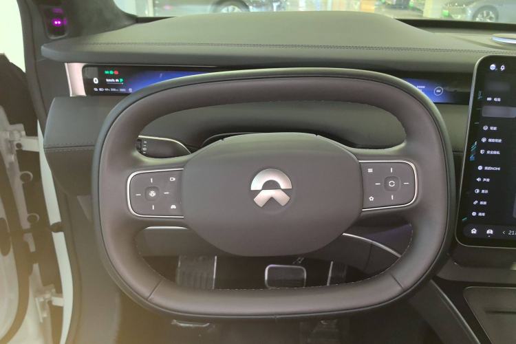 Used Nio ET9 2025 100 kWh Steering Wheel